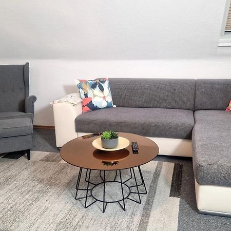 Ferienwohnung Landlicht Mit Terrasse In Ruhiger Lage Sulingen Exterior foto